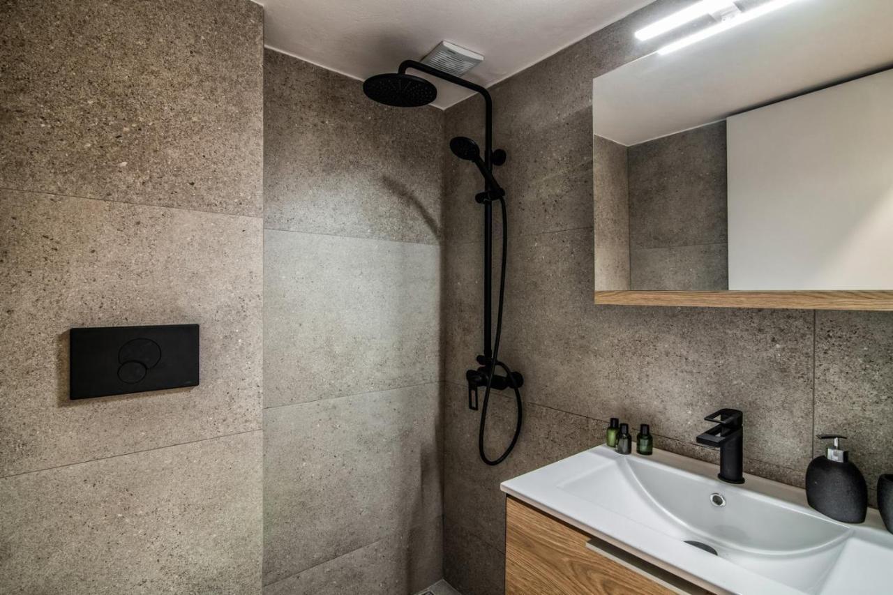 The Big Little One. Stylish & Convenient Apartment Iraklio Eksteriør billede